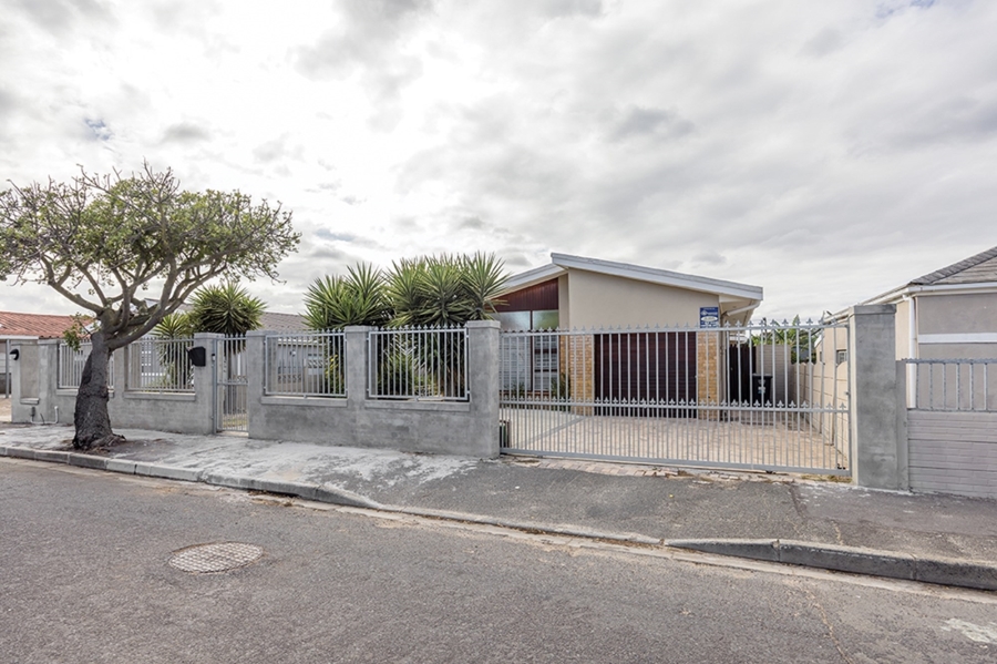 To Let 3 Bedroom Property for Rent in Vasco Estate Western Cape